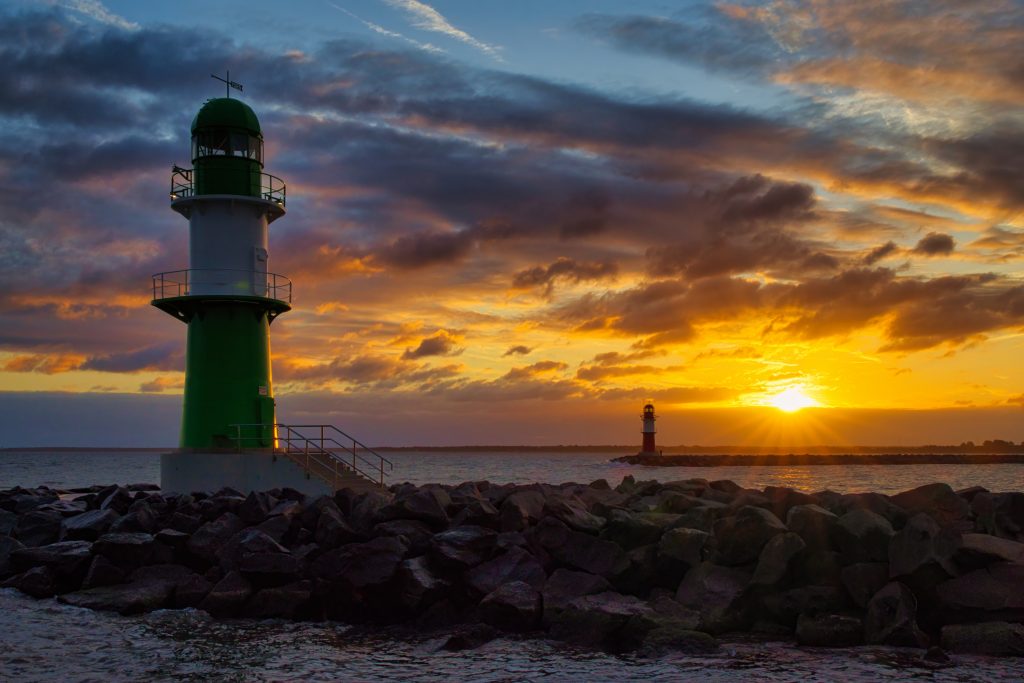 Sonnenuntergang Warnemünde Leuchtturm